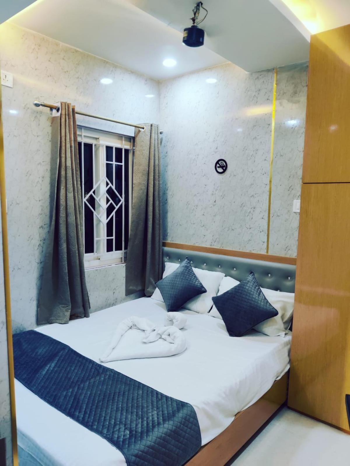 Royal Inn Guwahati Buitenkant foto